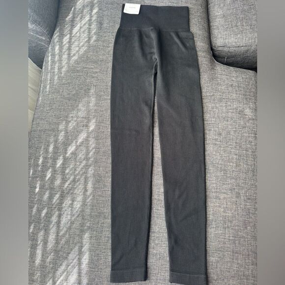 Aerie High-Waisted Black Ribbed Leggings Size XS - Picture 2 of 6